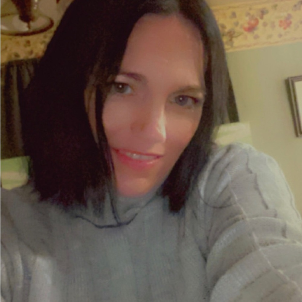 Meet your Posher, Courtney